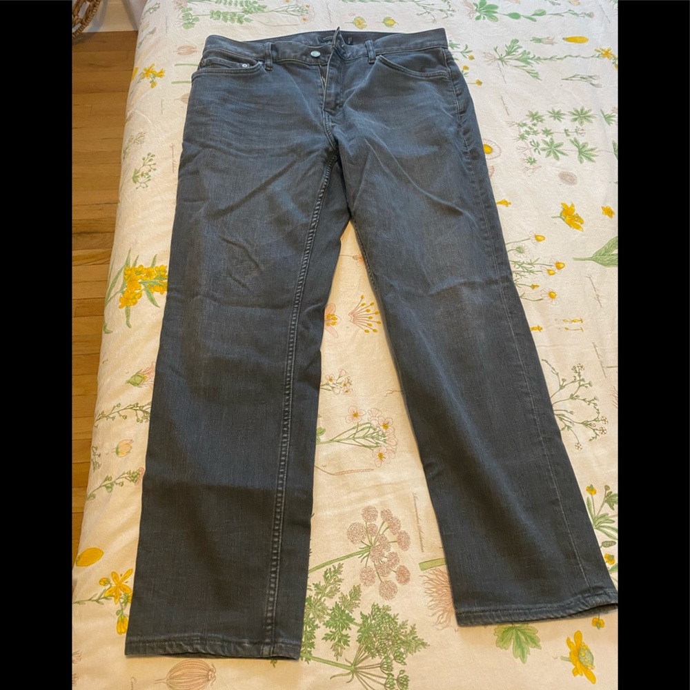 Banana Republic mens jeans, 33x30.
